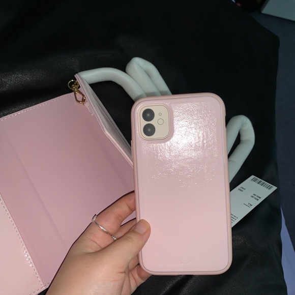 Magnetic Iphone 11 Pro MAX/XS MAX Crossbody wallet - Picture 4 of 6